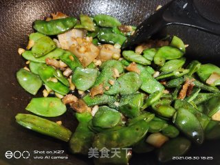 蒜香五花肉炒扁豆的做法步骤：6