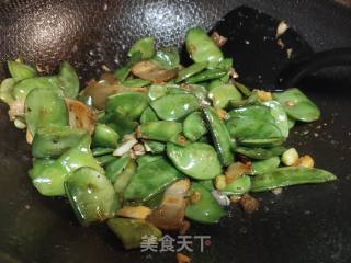 蒜香五花肉炒扁豆的做法步骤：7