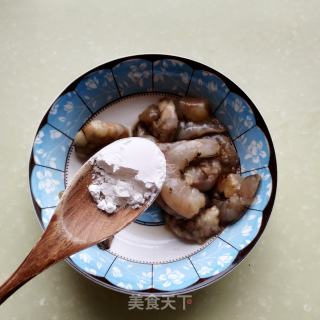 虾仁炒丝瓜的做法步骤：3