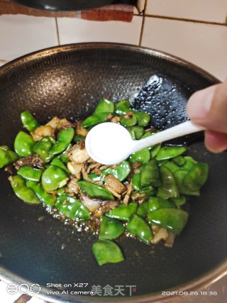 肉片炒扁豆的做法步骤：5