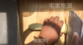 泡泡小薯球，外壳金黄酥脆，内里软糯，一口一个，孩子超爱吃。的做法步骤：9