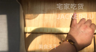 泡泡小薯球，外壳金黄酥脆，内里软糯，一口一个，孩子超爱吃。的做法步骤：10