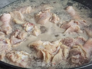 黄焖鸡的做法步骤：2