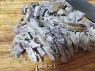 养胃茴香何首乌猪肚汤的做法步骤：4
