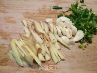 鲜香味美～清炒梭子蟹的做法步骤：4
