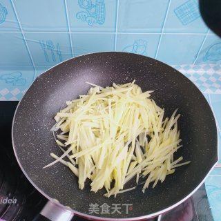 家常土豆丝的做法步骤：6