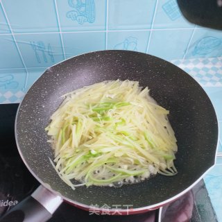 家常土豆丝的做法步骤：9