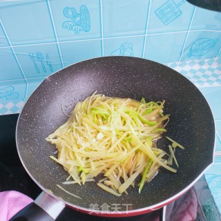 家常土豆丝的做法步骤：11