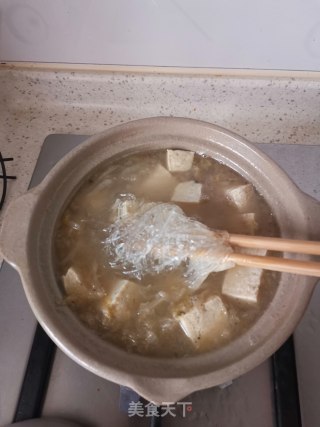 酸菜冻豆腐砂锅的做法步骤：5