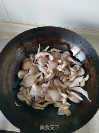 素烧蘑菇的做法步骤：6
