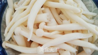 菌菇虾滑汤的做法步骤：1