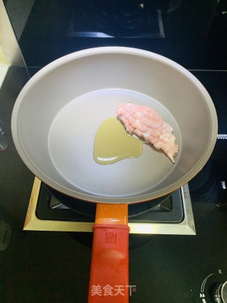 肉末蒜香茄子的做法步骤：1