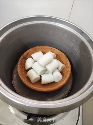 甜辣混酱猪肠粉的做法步骤：3