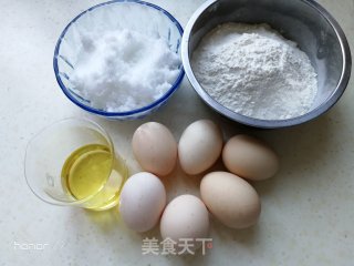 海绵蛋糕的做法步骤：1
