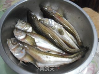 煎烧雷鱼的做法步骤：2