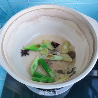 鸡翅、鸡爪卤鸡腿的做法步骤：7