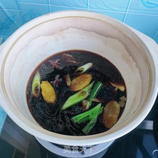 鸡翅、鸡爪卤鸡腿的做法步骤：8