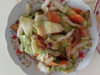 腊肉炒杂蔬的做法步骤：5