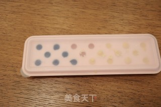 黑芝麻酱豆沙月饼的做法步骤：3