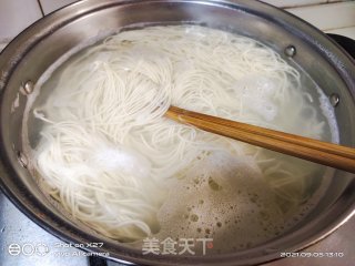 鸡肉白菜西红柿面的做法步骤：5