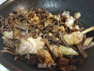 豆角干烧鸡肉的做法步骤：5
