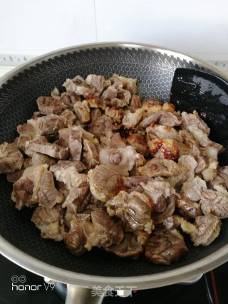 红烧牛肉的做法步骤：6