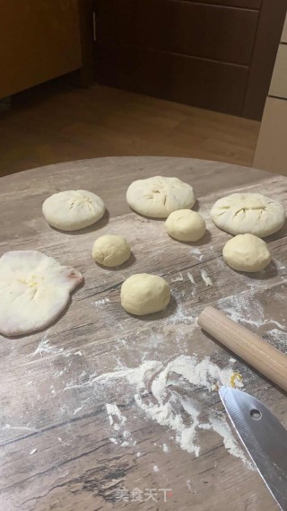 酸菜猪肉馅饼的做法步骤：3