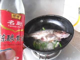 清炖鳌花鱼的做法步骤：4