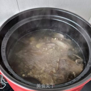 子姜薏米鹌鹑汤的做法步骤：9
