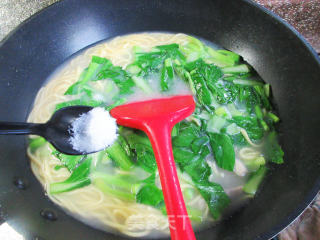 五花肉菜芯玉米面条的做法步骤：8