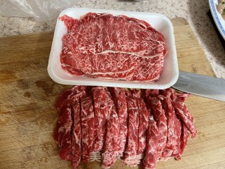 香菇牛肉饭的做法步骤：1