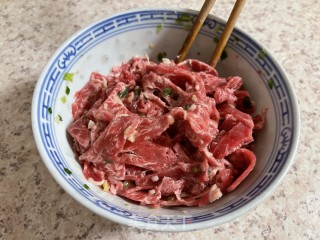 香菇牛肉饭的做法步骤：3
