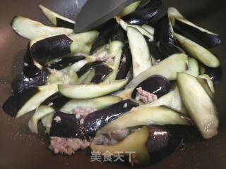 鲜香软糯香甜又下饭的照烧肉末茄子的做法步骤：5