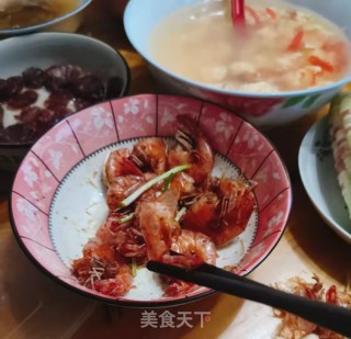 #换个口味吧！#家常油炸大虾的做法步骤：5