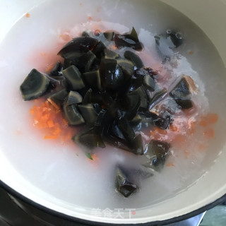 牛肉皮蛋粥的做法步骤：7