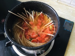 西红柿青菜鸡汁面的做法步骤：8