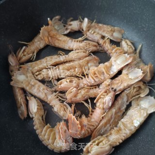 椒盐皮皮虾的做法步骤：5