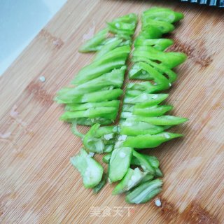 鸡胸肉炒黄瓜片的做法步骤：4