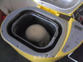 豆沙馅小面包的做法步骤：2