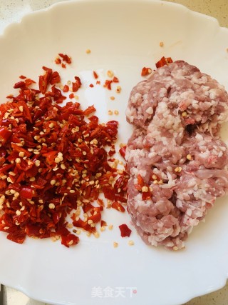 辣椒肉末外婆菜的做法步骤：1