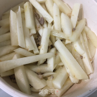 肉末炒凉薯的做法步骤：4