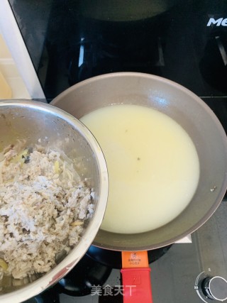 豆腐裙带菜鲫鱼汤的做法步骤：4