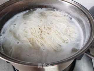 香辣炸酱面的做法步骤：6