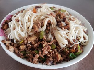 香辣炸酱面的做法步骤：9