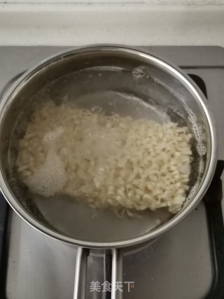 香辣牛肉面的做法步骤：6