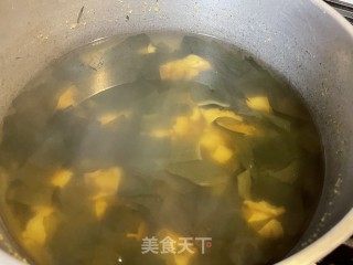 自制高汤（代替鸡汤/鸡精）的做法步骤：3