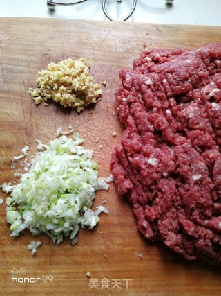 牛肉大包的做法步骤：5