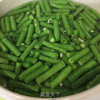 肉片炒豇豆的做法步骤：4