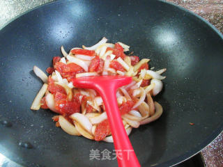 香肠炒洋葱的做法步骤：7