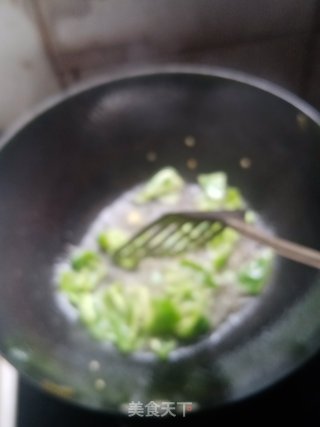 青椒苦瓜片的做法步骤：11
